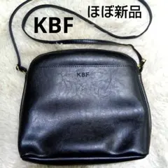 ほぼ未使用品 KBF ケービーエフ PUレザー ショルダーバッグ 黒(ブラック)のサムネイル