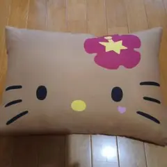 日焼けキティ　クッション　最終価格