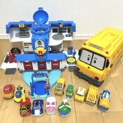 【SALE】ロボカーポリー レスキューセンター、スクールビーキャリア　セット