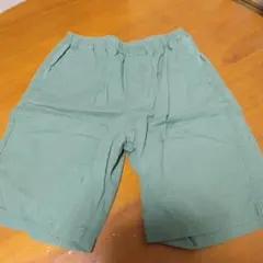 ユニクロ　140サイズ ハーフパンツ カーキ
