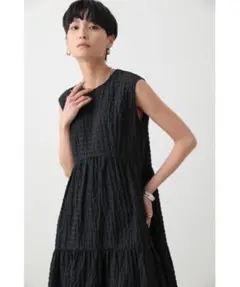 【新品・タグ付】crie conforto ノースリーブワンピ　BLK ブラックのサムネイル