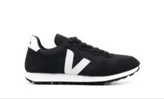 カ*ツ様 VEJA スニーカー　ブラックのサムネイル