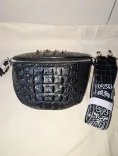 黒 クロコダイルボディバッグ