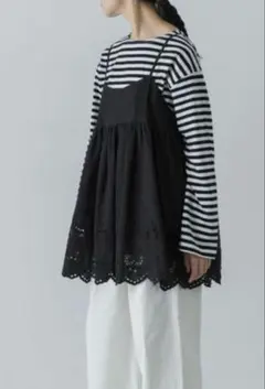 新品タグ付き！かぐれ　スカラップ刺繍キャミソール　ブラック　定価15400円