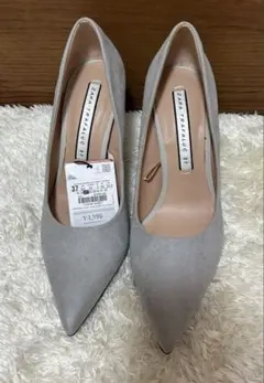 ZARA TRAFALUC ポインテッドトゥパンプス