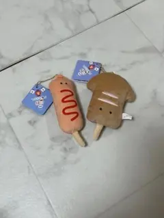 つぶらな瞳ストラップぬいぐるみ