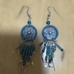 フックタイプのピアス