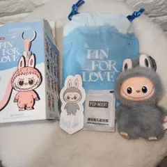 【完全正規品】ラブブ LABUBU PIN FOR LOVE イニシャル W