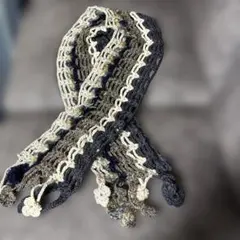 花モチーフ ネイビー ベージュ マフラー　ハンドメイド