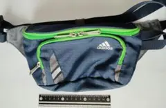 adidas アディダス ウエストポーチ ネイビーグリーン　ジョギングお出かけ