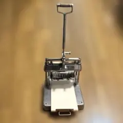 Item thumbnail for item 4ccd25e3-f018-4f61-b5bd-0d9e2e900e9f