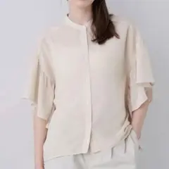 YECCA VECCA イェッカ ヴェッカ　フリル　シアーストライプシャツのサムネイル