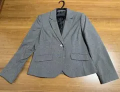 スカートスーツ（ジャケット・シャツ・スカート）