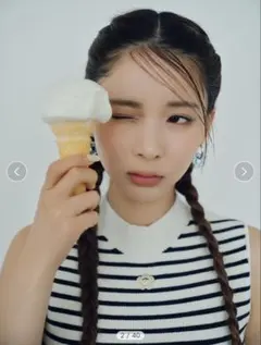 Lily Brown マリークワント デイジー刺繍リブニットトップス