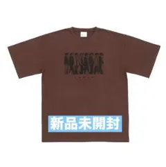 timelesz 2026 MOMENTUM ブラウンTシャツ - メルカリ