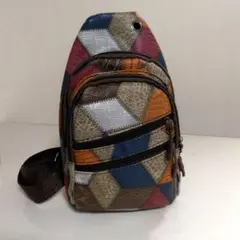 パッチワーク柄 ボディバッグ