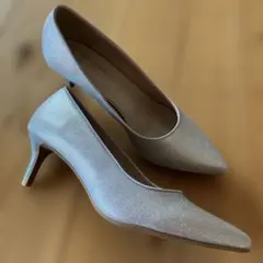 シルバーパンプス23.5.センチ（オリエンタルトラフィック）