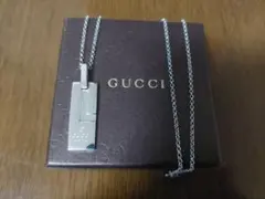 GUCCI プレート ネックレス シルバー
