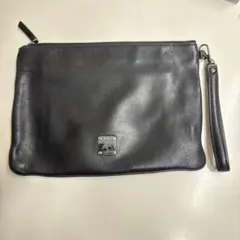MCM ブラックスタッズ　クラッチバッグ　黒　コンパクト