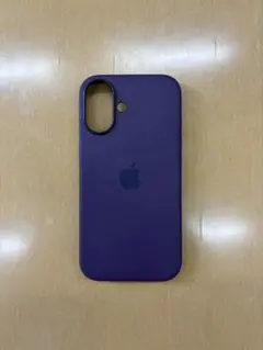 Apple純正iPhone 16用シリコーンケース プラム ​​​​​​​