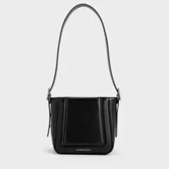 CHARLES&KEITH ペトラ ボクシーバケットバッグ　黒