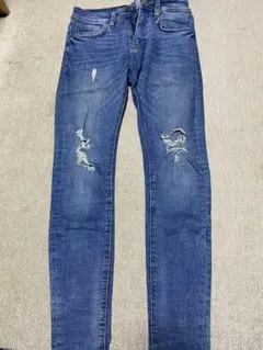 Bershka スーパースキニージーンズ ダメージ加工