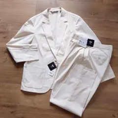 UNIQLO x Theory 感動セットアップ ナチュラルのサムネイル