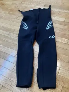 ダイワ 鮎タイツ DT-4000W30 LBサイズ 股下80cm ダイワ(DAIWA) 鮎タイツ ブラック 3mm厚 DT-4000W30 鮎釣り - メルカリ