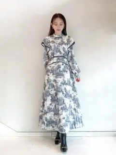 Lily Brown ワンピース