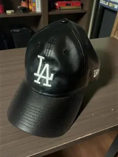 ニューエラ　LA レザーブラック ベースボールキャップ 9TWENTY