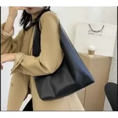 【限定SALE】　トートバッグ　トライアングル　レザー　２way