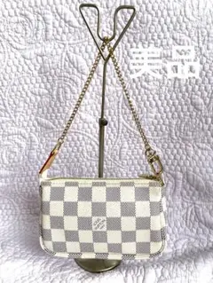 Item thumbnail for item 7b1934a0-9b6a-4d94-991f-a1e75f87f017