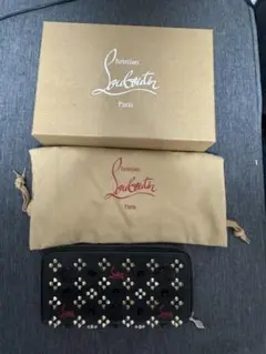 Christian Louboutin 長財布 スタッズ パネトーネのサムネイル