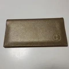 皇居東御苑 オレンジ クロコダイル型押し 革 長財布 菊の御紋 - メルカリ