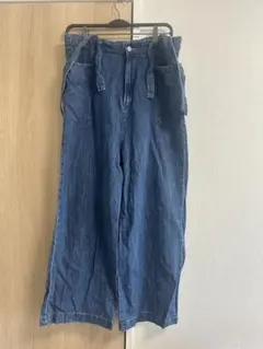 シーズンリーズン サス付きデニムパンツ Lサイズのサムネイル