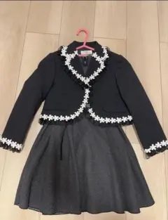 フォーマルワンピース　入園式　入学式　卒園式　結婚式　ピアノの発表会　ドレス