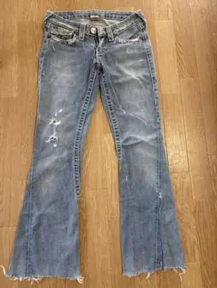 トゥルーレリジョン　フレアパンツ