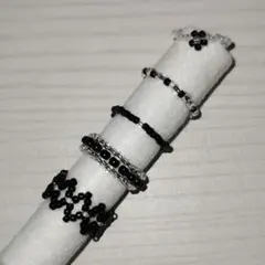 ハンドメイド ビーズリング５点セット