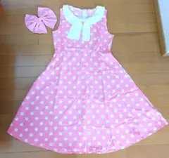 水玉模様ノースリーブワンピース