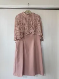 ピンク レース付きドレス