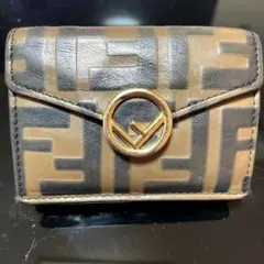 Fendi 三つ折り財布 ベージュ ブラック