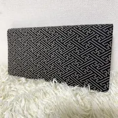 美品✨ 印傳屋 INDEN‐YA 長財布 紗綾形 さやがた 漆付け 札入れのサムネイル