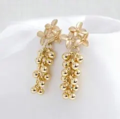 Item thumbnail for item b74541fb-a95a-4a6f-ad5c-cfa67f0ea1d5