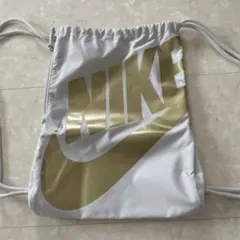 NIKE ナップザック ホワイト/ゴールド