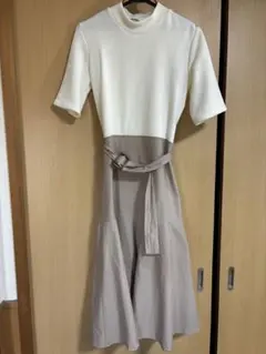 ホワイト/ベージュ 半袖フレアワンピース ZARA、s。 5分袖