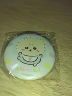 最安値　ちいかわ　ちいかわベビー　おねんね缶バッジ　ラッコ