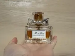 Miss Dior Absolutely Blooming 香水※2回のみ使用 - メルカリ