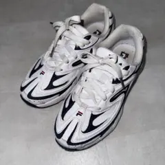 FILA ホワイト ネイビー スニーカー　23cmのサムネイル
