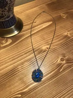 青色石ペンダントネックレス