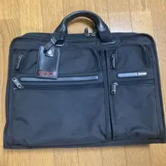 【美品】TUMI 2614エクスパンダブルブリーフケース ブラック 美品】TUMI 2614エクスパンダブルブリーフケース ブラック - メルカリ